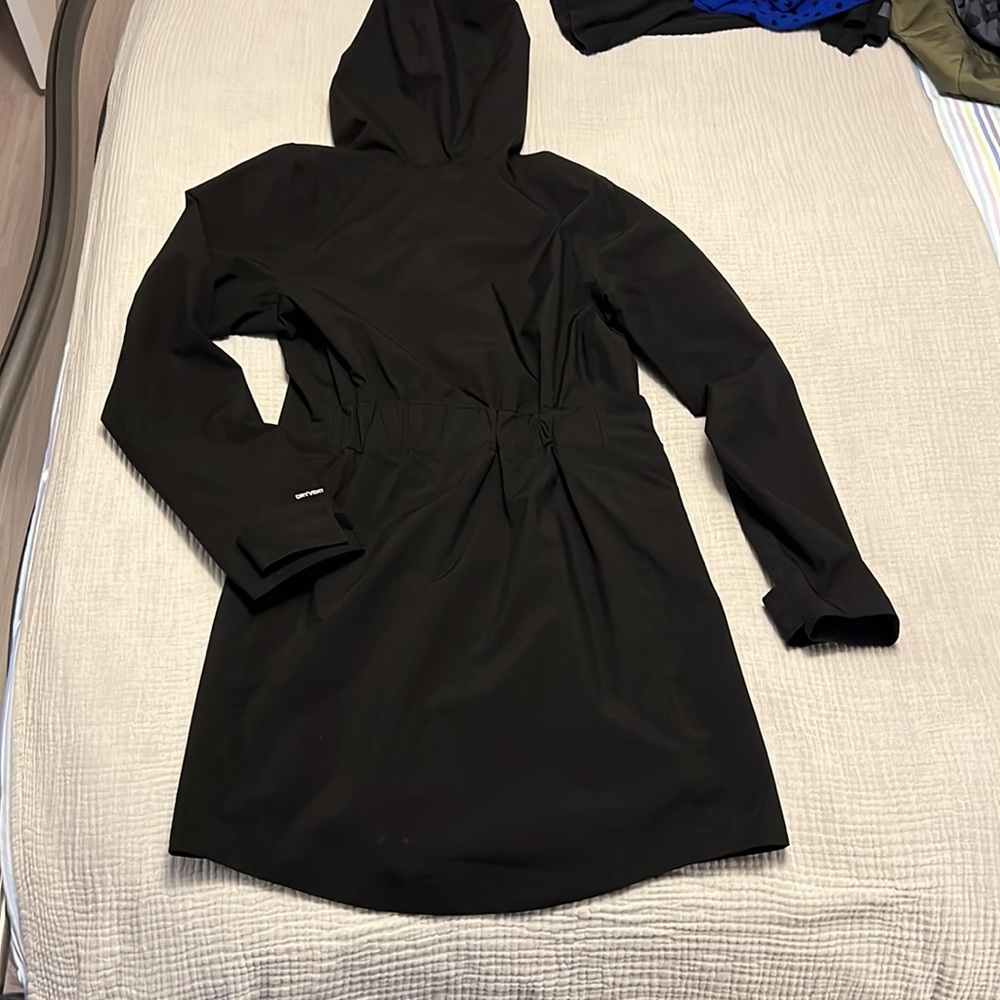 North face Jacket 2022 - Picture 3 of 6